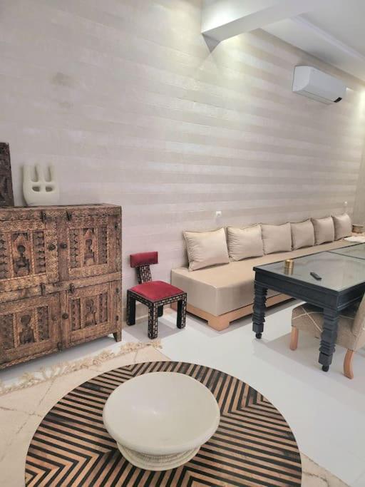 Riad Isahiac Avec Piscine En Exclusivite Marrakesh Exteriör bild